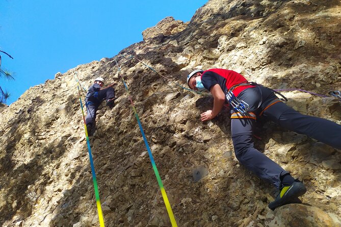 3-Hour Sunset Climbing Adventure Experience - Getting Oriented: Presa de los Hornos, Then Straight Into the Action