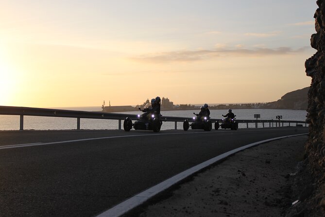 3 wheels motorcycle Coast Tour - Ryker - Gran Canaria Maspalomas - Safety, skill level, and what Adrian focuses on