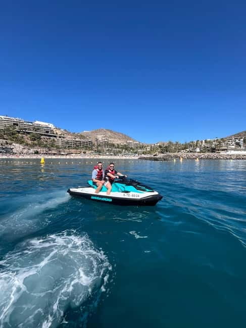 30-minute tour along the coast of Maspalomas - The 15-minute van rides that make the 30-minute jet ski work