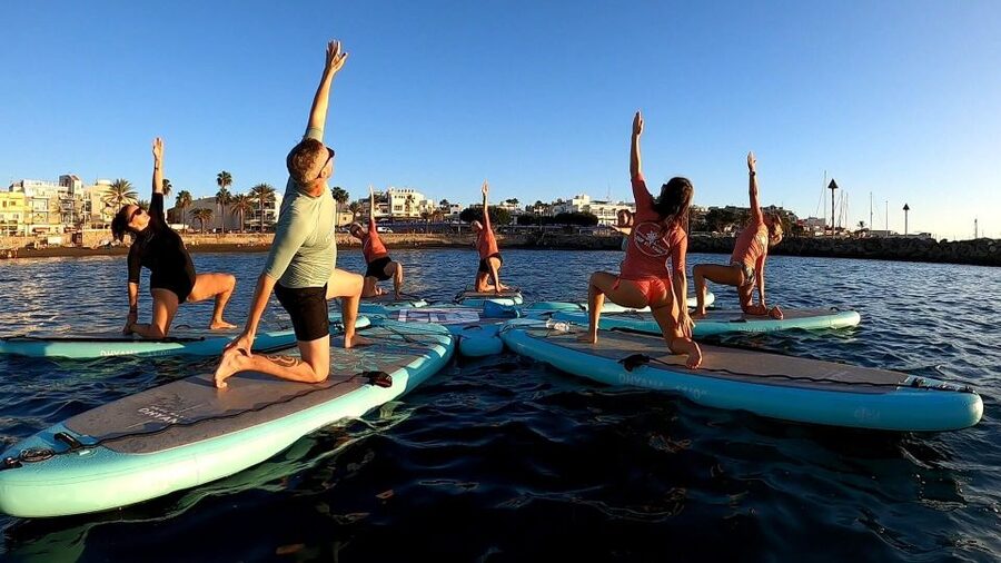 Arguineguín: Stand-up Paddleboard Yoga Class with Instructor - Why SUP yoga in Arguineguín feels different from regular yoga