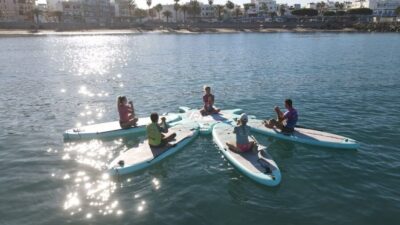 Arguineguín: Stand-up Paddleboard Yoga Class with Instructor