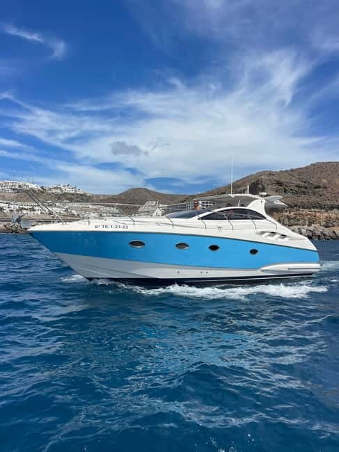 Best Private Yacht in Gran Canaria - How you choose your pace with playlists and anchoring