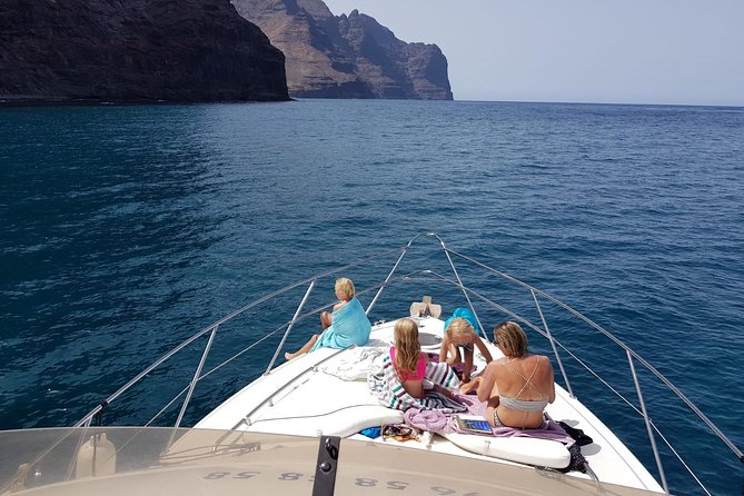 Boat Trip 3 hours - Private Charter ("KEEPER UNO" Boat) - Food, drinks, and the relaxed pace you will want on vacation