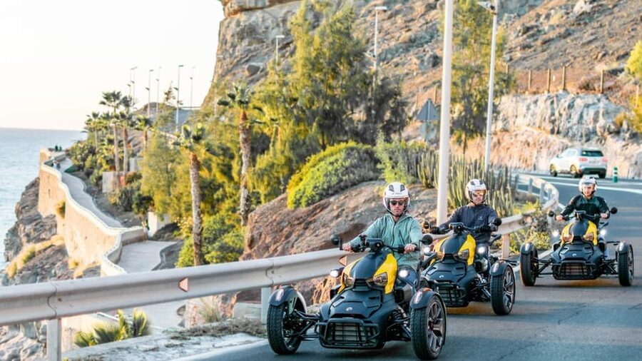 Can-am Ryker moto / buggy / quad Tour: Coast (Maspalomas) - Playa del Cura Break and the Sunset Vantage Above Amadores