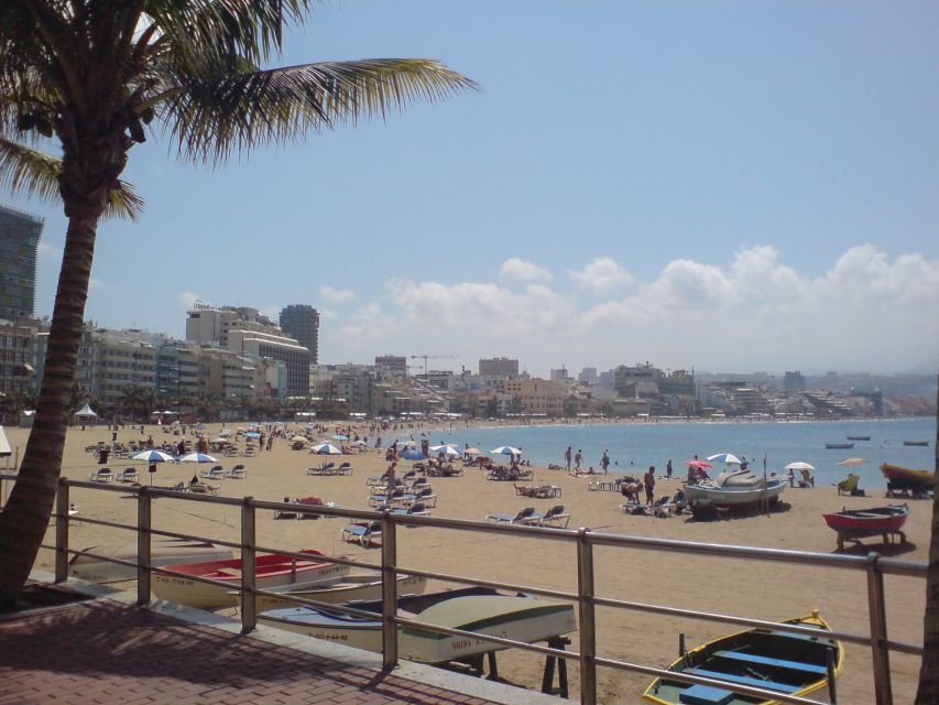 City Treasures Unveiled: 3.5-Hour Las Palmas Cab & Walking - Las Canteras promenade: scenic walks, surfers main beach energy, and a flower park