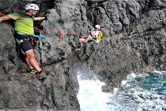 Coasteering Gran Canaria: The Atlantic Mountains Adventure Route - Getting Back Up: Climbing To The Top With Easy Techniques