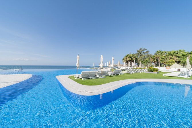 Full Day Ticket at Perchel Beach Club with Lunch - Price and value in real terms: what you are really paying for