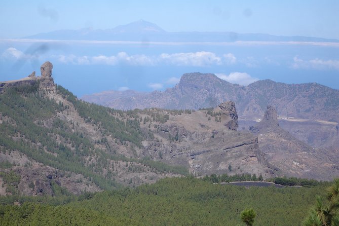 Full Day to Bandama Volcano, Center and High Peaks of Gran Canaria & Roque Nublo - Mercado Agricola Vega de San Mateo: tastings, coffee, and a Saturday ritual