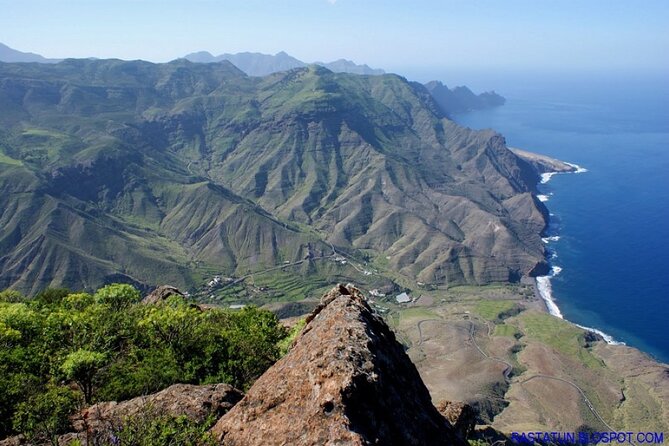 Full-day Tour: Gran Canaria in one day - Stop 5: Las Palmas and Las Canteras Beach, Plus Alfredo Kraus