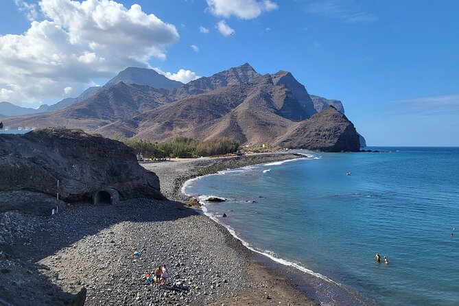 Full Private Tour of Gran Canaria with Natural Pools - Entering Gran Canaria by road, not by checklist