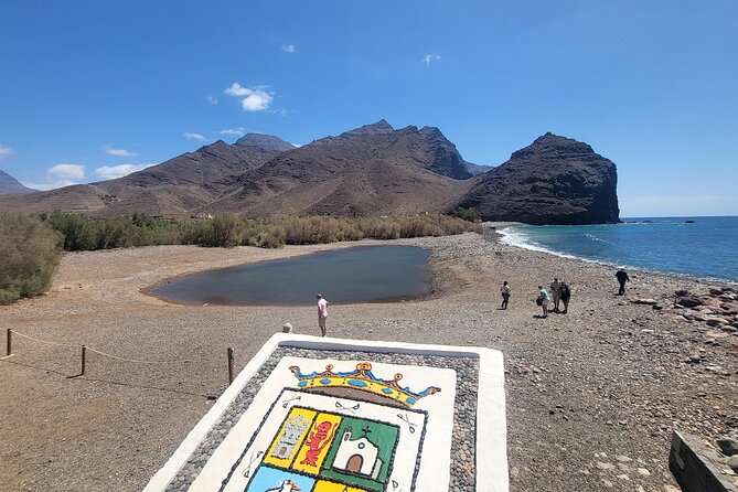 Full Private Tour of Gran Canaria with Natural Pools - Stop 5: Puerto de las Nieves for lunch, sea views, and Dedo de Dios