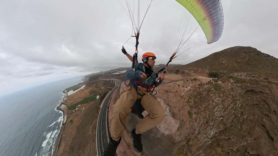 G. Canaria: Fast & Furious sky adventure + cave tour &pickup - Tandem Paragliding Flight: Short Jog, Big Views, Local Storytelling