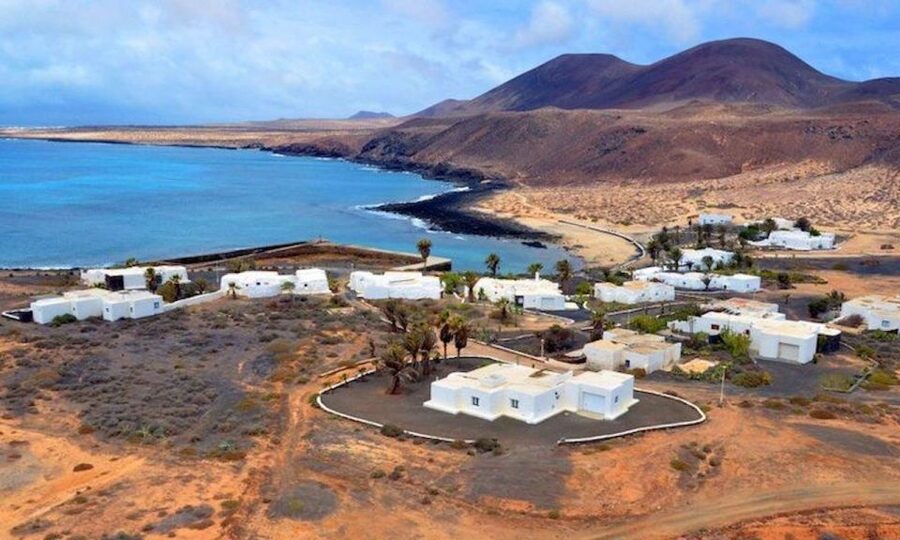Graciosa Island: Jeep Safari Playa De las Conchas - Playa de las Conchas: the beach stop that earns the hype