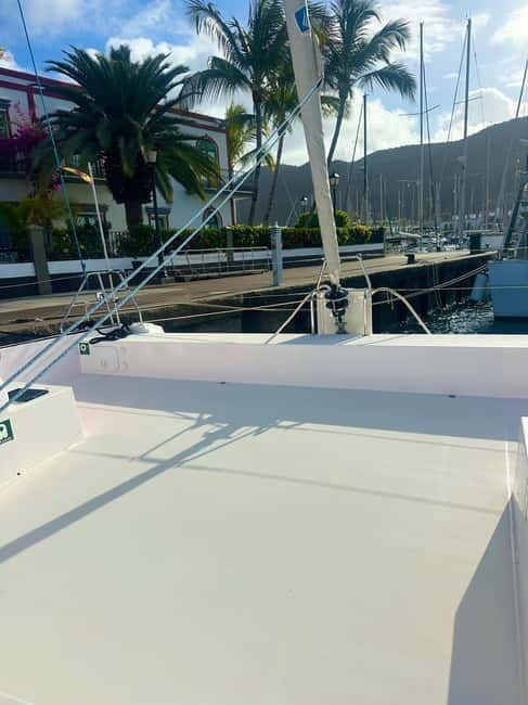 Gran Canaria: Catamaran Tour with Lunch on Pristine Beaches - Stand up paddleboarding and included snorkeling: included gear, real options