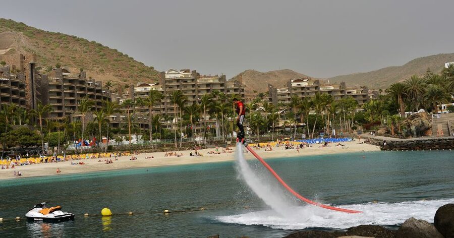 Gran Canaria: Flyboard Session at Anfi Beach - Who Can Join: Swimming, Age, and Weight Rules