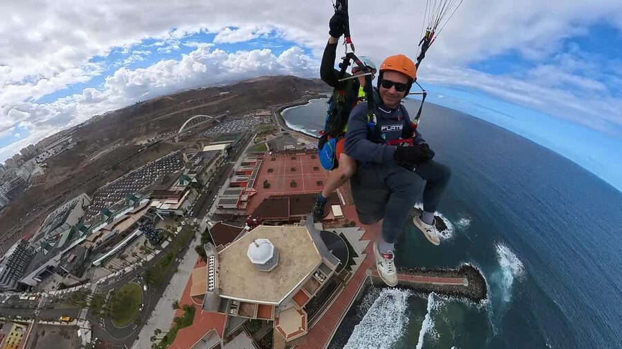Gran Canaria: Paragliding Flight & Banana Plantation Tour - Tandem Paragliding Over Gran Canaria, With a Local Pilot Up Front
