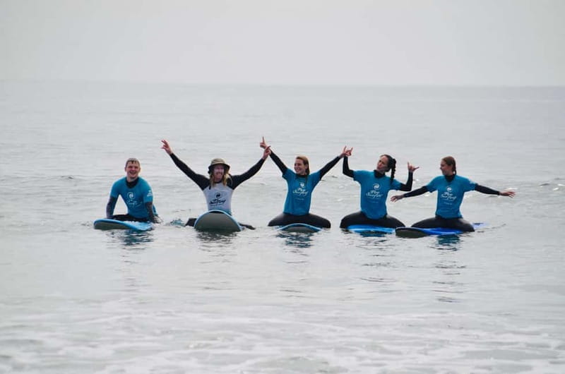 Gran Canaria: Playa del Inglés Girls' Surf Experience - Gear and safety: what you need, what you do not