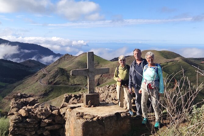 Gran Canaria private walks - Why the official-guide angle matters (especially for geology and plants)