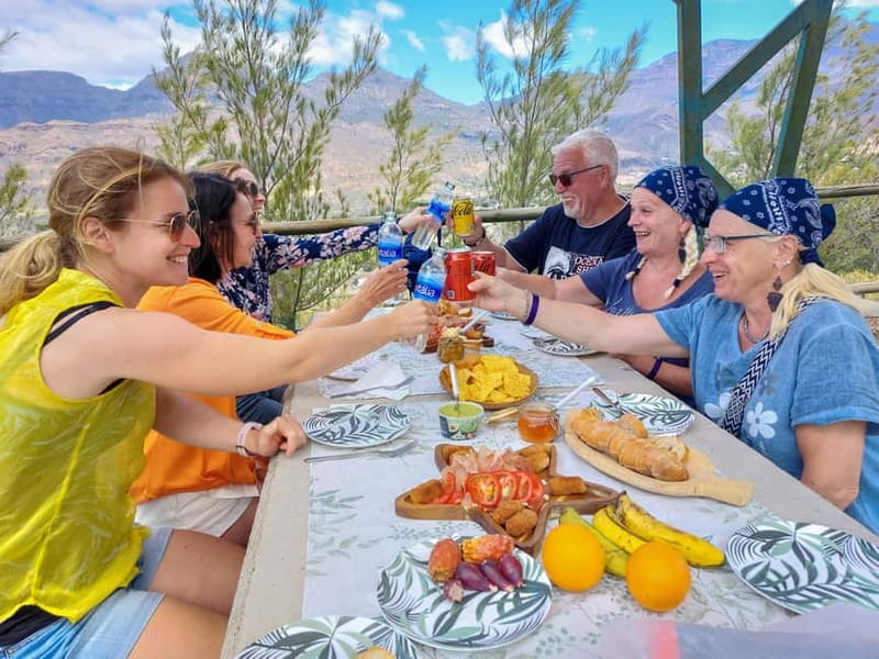 Gran Canaria: Red Gorge, Cave, Oasis Adventure Tour & Picnic - Santa Lucía de Tirajana: food tasting and a real tapas picnic