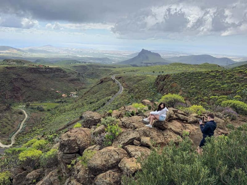 Gran Canaria: Red Gorge, Cave, Oasis Adventure Tour & Picnic - Walking level, heat rules, and what to pack so the day feels good