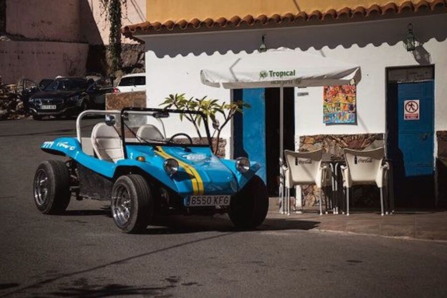 Gran Canary: 70's VW Buggy Tour - Village stop and the complimentary drink break that keeps it human
