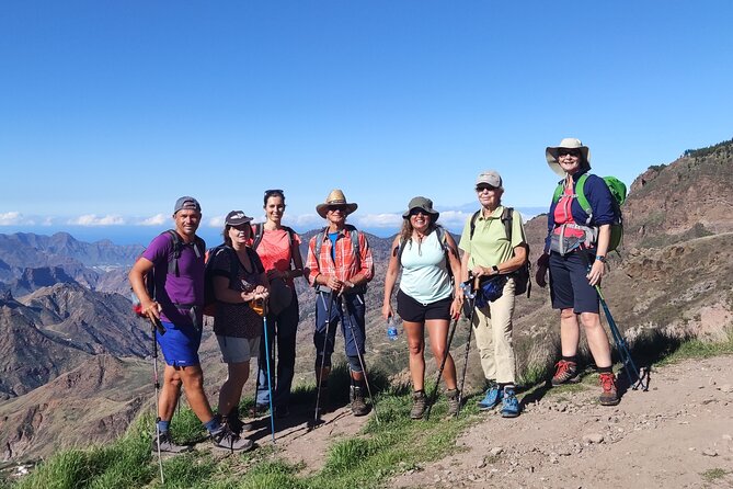 Hikes Roque Nublo - The Summit Rule: Permit Access and a Sacred Atmosphere