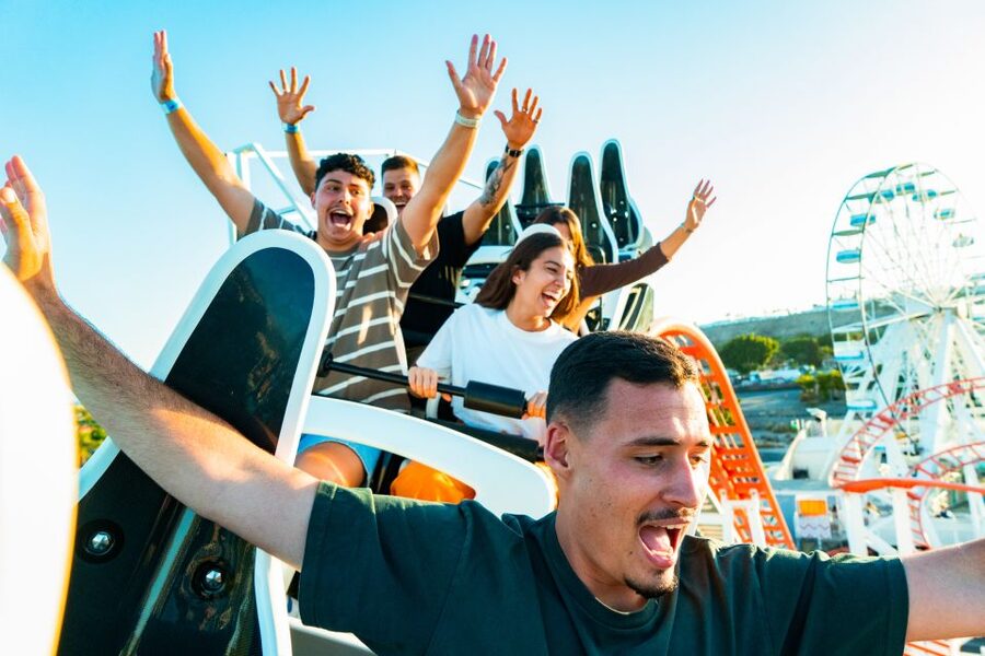 Holiday World Maspalomas Wooland Ticket - Food court strategy, keep the group together