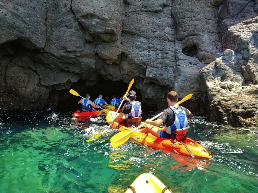 Kayak por las cuevas y acantilados de Mogan - Safety on Caves and Cliffs: How the Guide Helps You Enjoy It