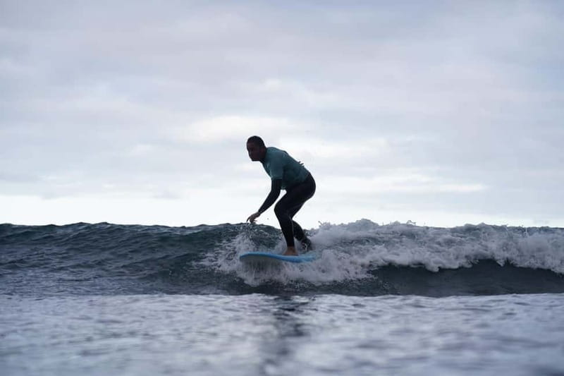 Las Palmas de Gran Canaria: Group surf lessons on La Laja beach - Who should book this surf lesson (and who should skip it)