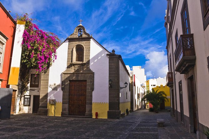 Las Palmas Old Town: Walking Tour - Meeting point tips: make it easy on yourself