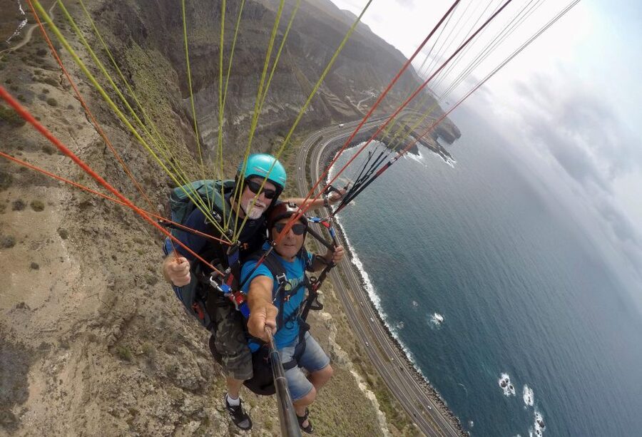 Las Palmas: tandem paragliding flights for everyone - Getting there the easy way, Alfredo Kraus to the launch area
