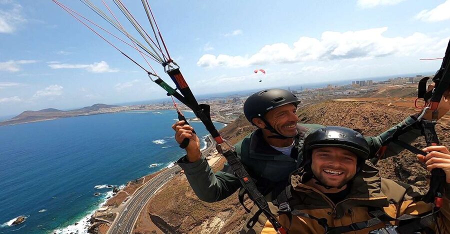 Las Palmas: tandem paragliding flights for everyone - Staff and vibe, the names you might hear during your briefing