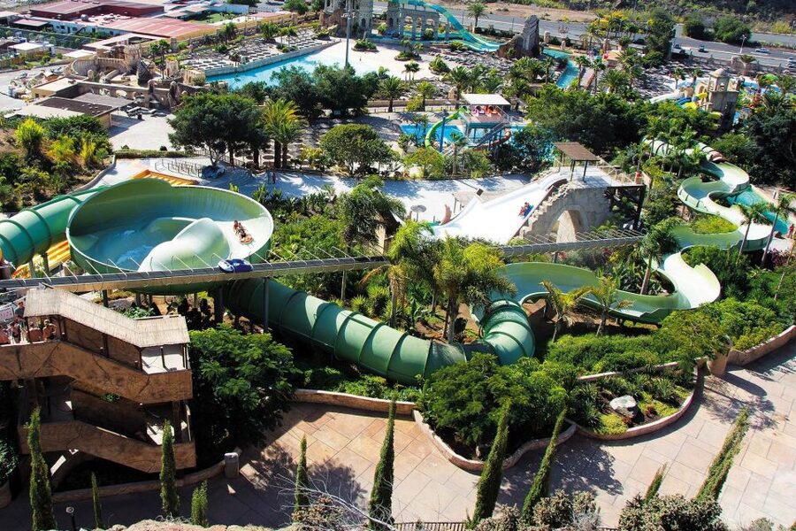 Maspalomas: Aqualand Maspalomas Water Park Entry Ticket - Getting in smoothly: the ticket control gate and your first 30 minutes