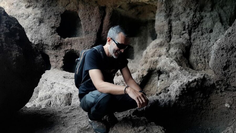 Maspalomas: Barranco de las Vacas & Caves with Sky Rebels - Barranco de las Vacas Stop: 45 Minutes of Rock, Water, and Story