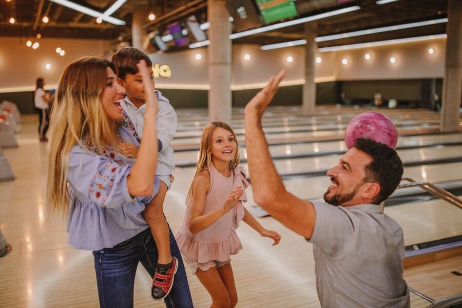 Maspalomas: Bowling Session Entry Ticket at Holiday World - Noise, Crowd Mix, and When to Plan Around It