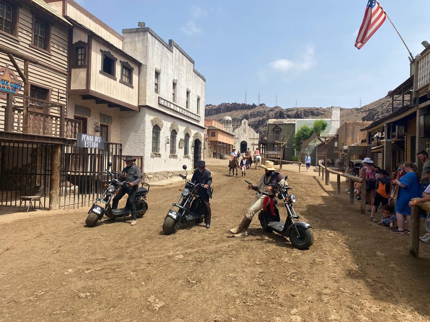 Maspalomas: E-Scooter or E-Bike Tour+Western Town Sioux City - Maspalomas Dunes and Playa del Ingles, on E-Scooter or E-Bike