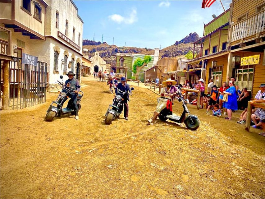 Maspalomas: E-Scooter or E-Bike Tour+Western Town Sioux City - Scooter vs E-Bike: Picking the Right Option Without Surprises