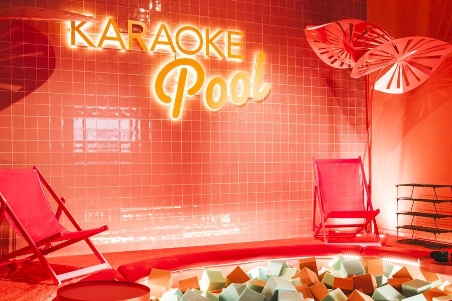 Maspalomas: Holiday World Themed Karaoke Room Rental - Should You Book Holiday World Themed Karaoke in Maspalomas?