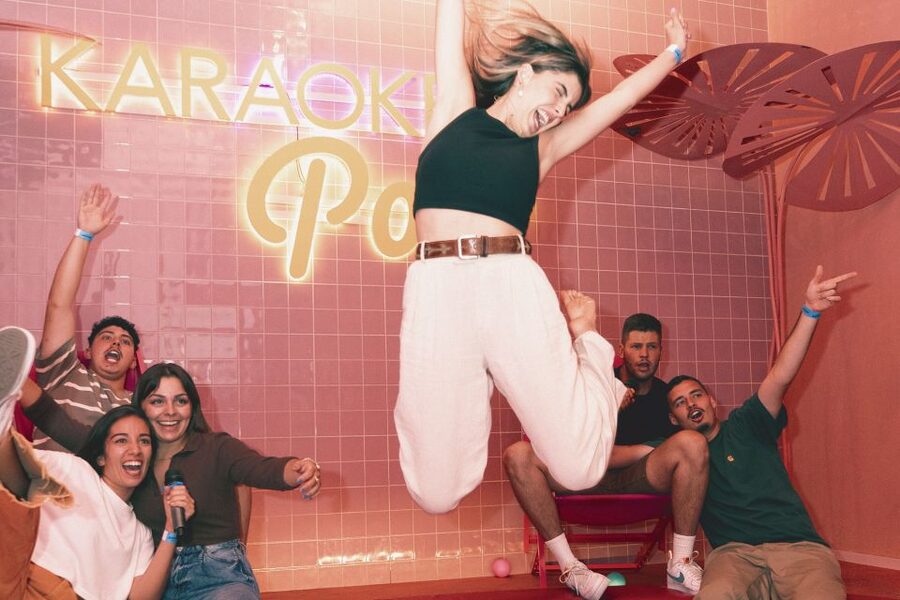 Maspalomas: Holiday World Themed Karaoke Room Rental - 110 Minutes That Feel Like a Show: Timing, Turns, and the Star Moment