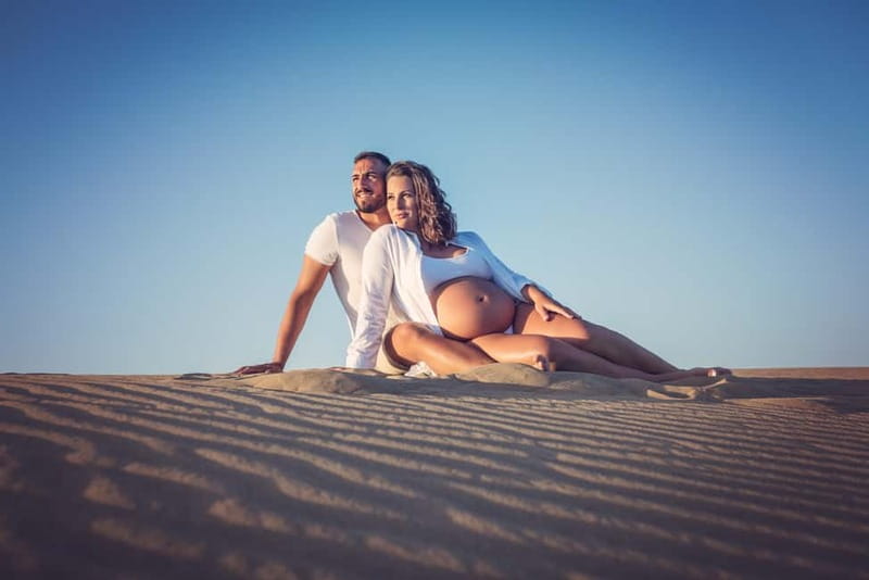 Maspalomas: Private professional photo session at sunset. - The Photographer Touch: Natural Posing Guidance You Can Trust