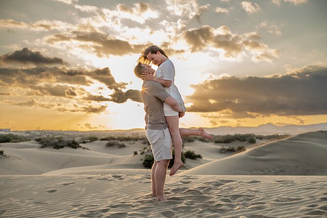 Photoshoot at Dunas Maspalomas in Desert Beach Ocean View - Where the shoot starts, Faro de Maspalomas