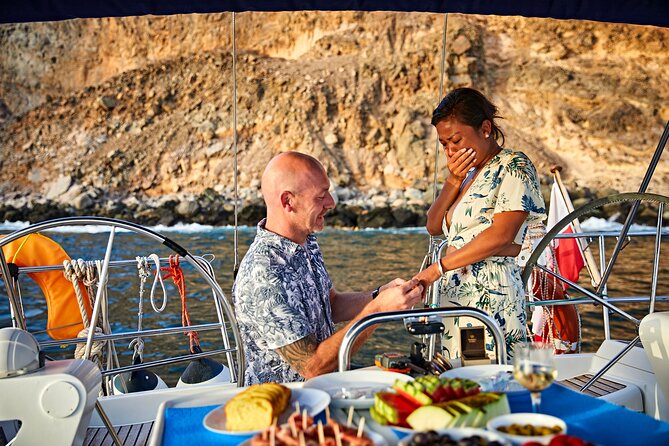 Private 3-hours afternoon SailingTour and Snorkeling with Food and Drinks - Snorkeling in clear, warm water with gear provided