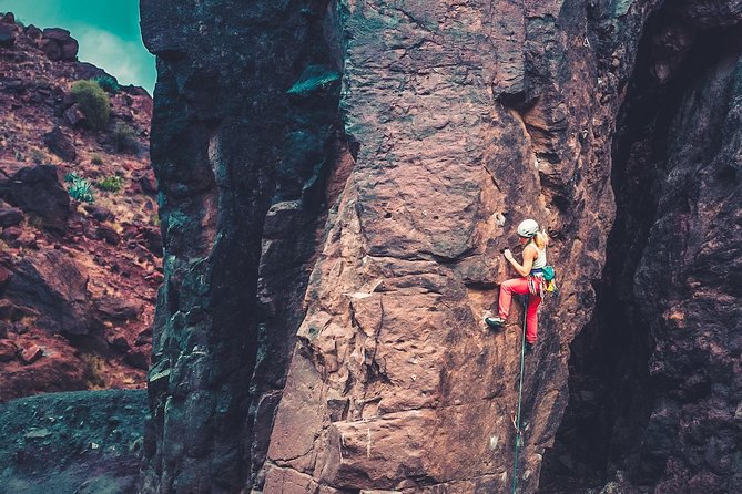 Rock Climbing from Beginners to Experts - Small Groups ツ - Quick Tips So You Show Up Ready