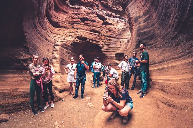 The Red Canyon Tour - Small Group Trip with Local Food Tasting ツ - Price and value at about $119.72 per person