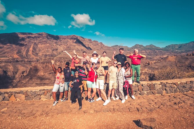 The Red Canyon Tour - Small Group Trip with Local Food Tasting ツ - Mirador del Guriete: Caldera de Tirajana views to set your day