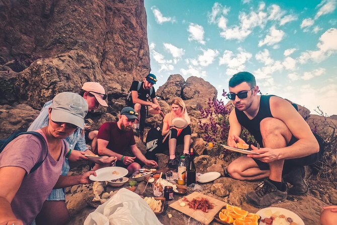 The Volcano Heart Tour: Hiking, Tasting and Sunset Experience - Roque Nublo: the hike that turns the tour into a story