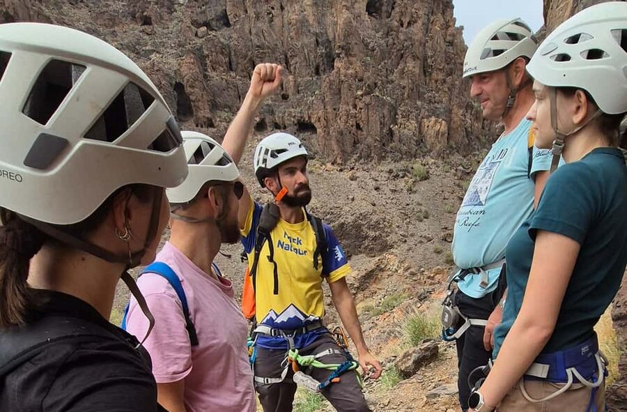 Via Ferrata Gran Canaria: Rock Climbing for beginners - The 100-meter picnic and snack break you should actually savor